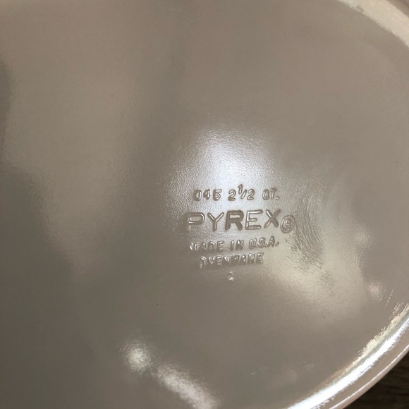Vtg PYREX Town and Country Casserole Dish - Picture 8 of 12